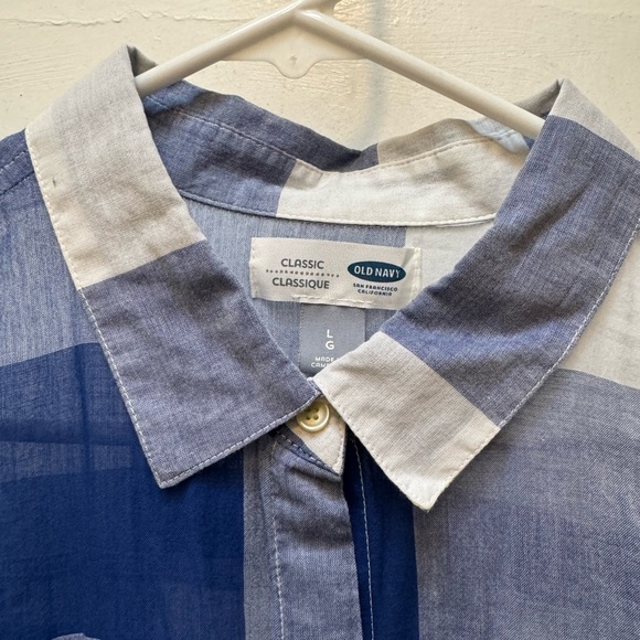 Old Navy classic blue and white plaid button-down | Size L - Picture 3 of 4